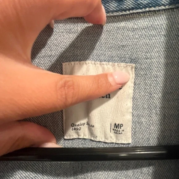 💛 bundle- $40 Abercrombie & Fitch Blue Long Sleeve Denim Dress - Picture 6 of 7